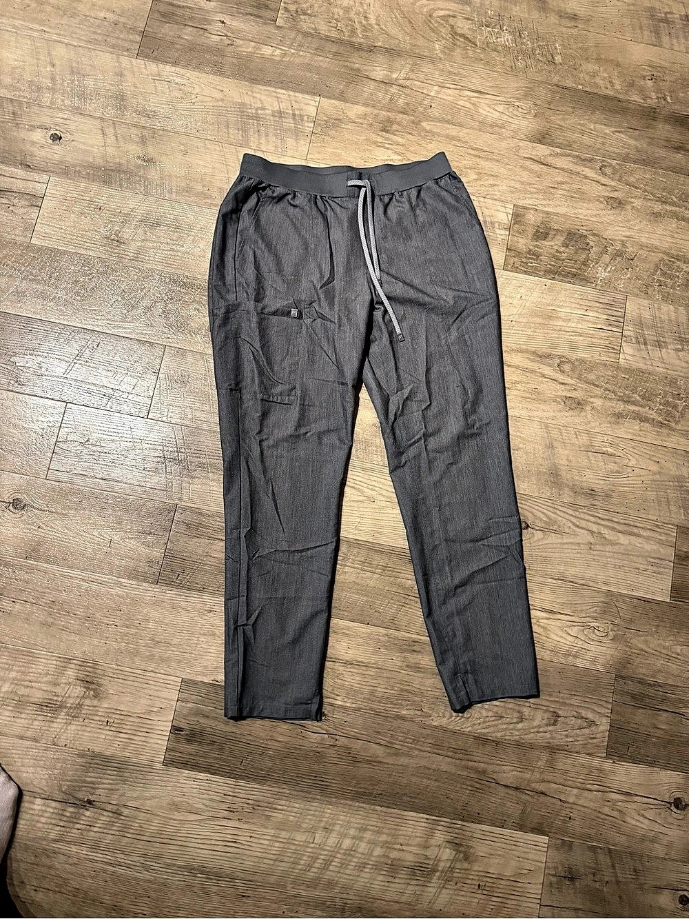 Fabletics Scrub Top and Scrub Pants Set Gray